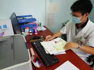 家庭醫(yī)生簽約服務(wù)有多好?這個鎮(zhèn)的群眾爭相要簽約…